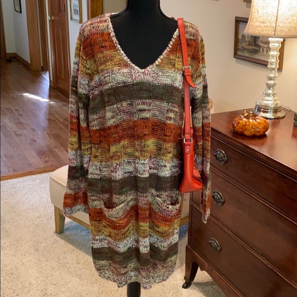 Ultra Flirt Tops - Ultra Flirt multicolor sweater tunic